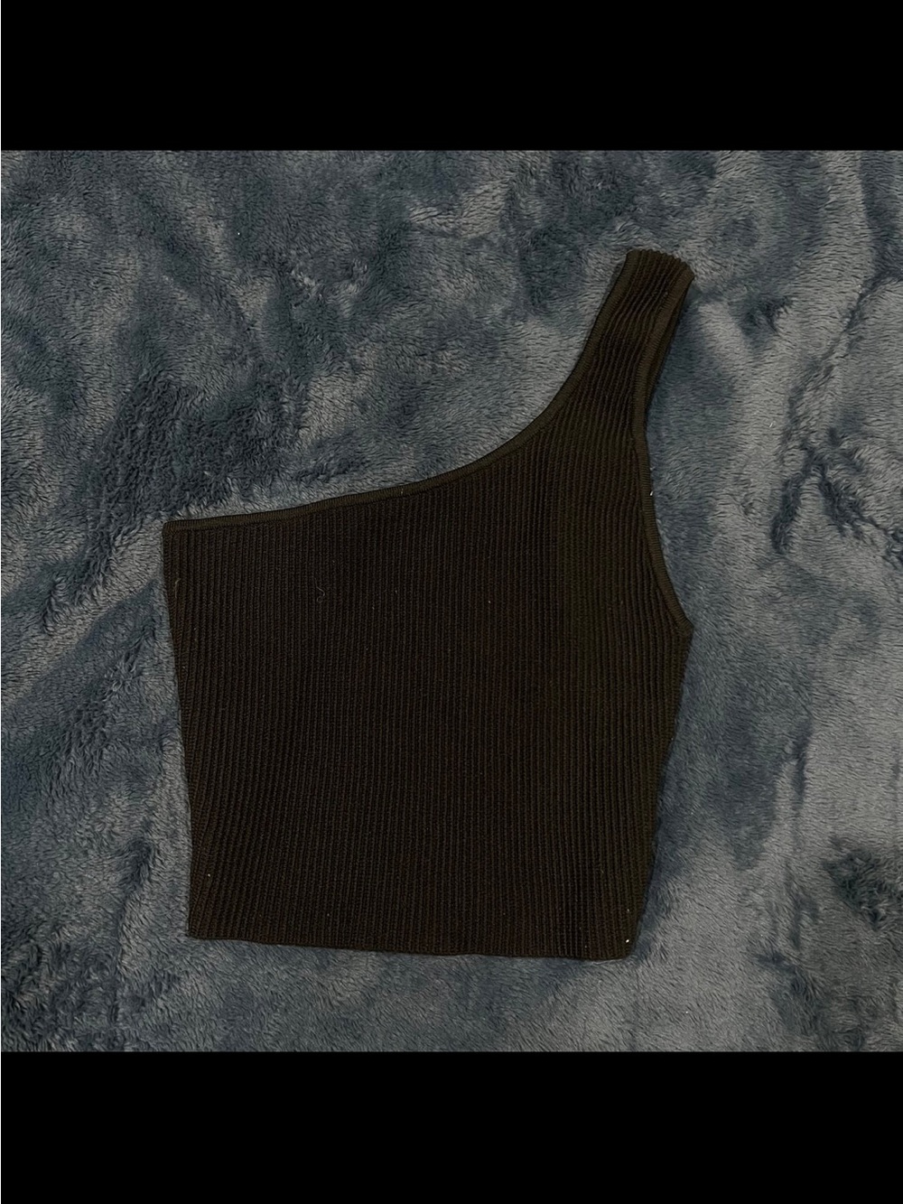 Aritzia Black One-Shoulder Ribbed Crop Top Black CS